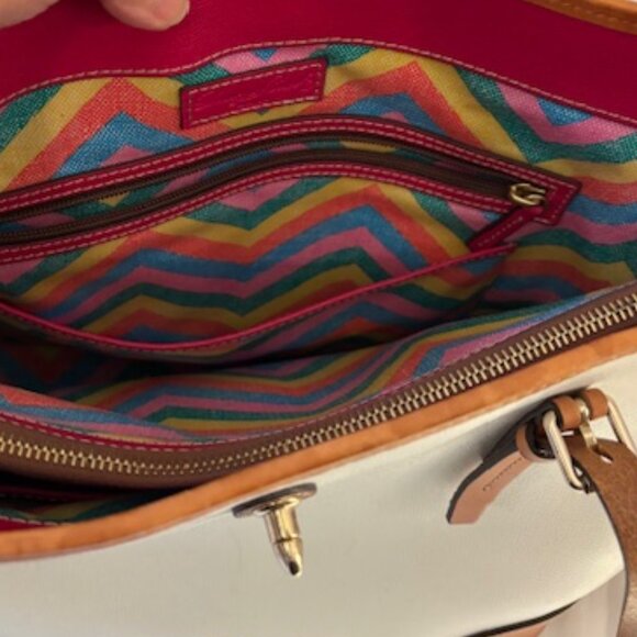 Dooney Bourke Claremont Dover Large Leather Tote Ivory Camel Trim - Picture 9 of 9